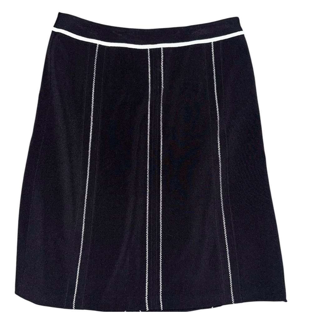 Ann Taylor | Women’s Lightweight Black/White Skirt - Size 4P